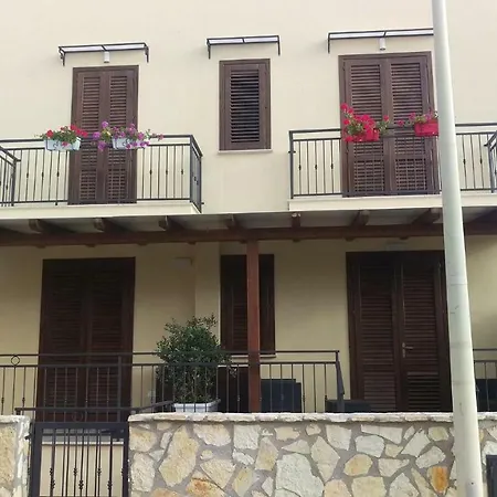 Casa Francesco 圣维托罗卡波
